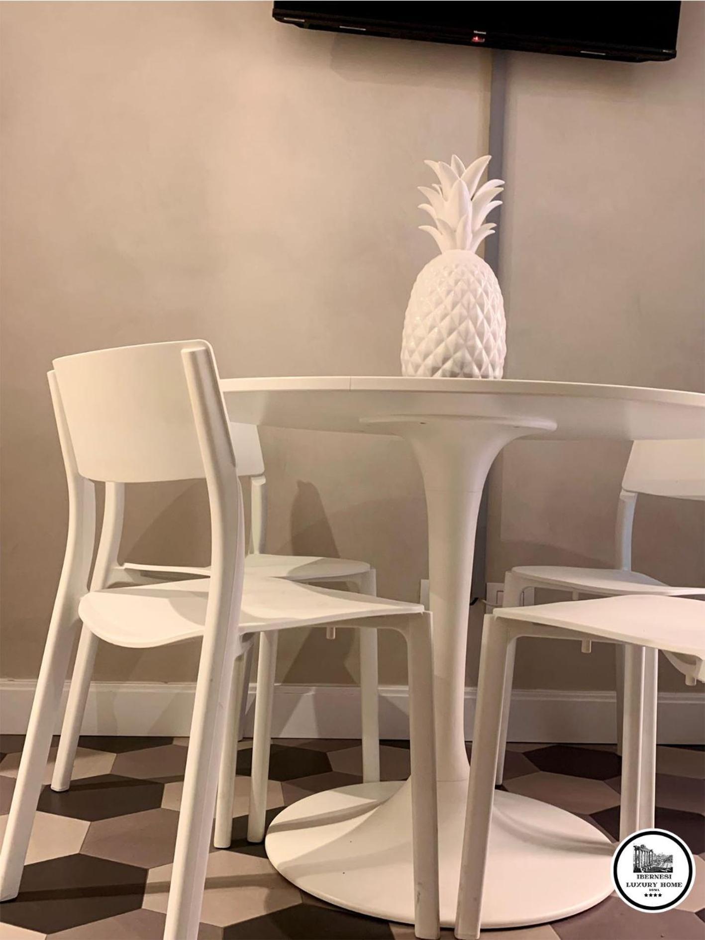 Ibernesi Luxury Home Рим Екстериор снимка
