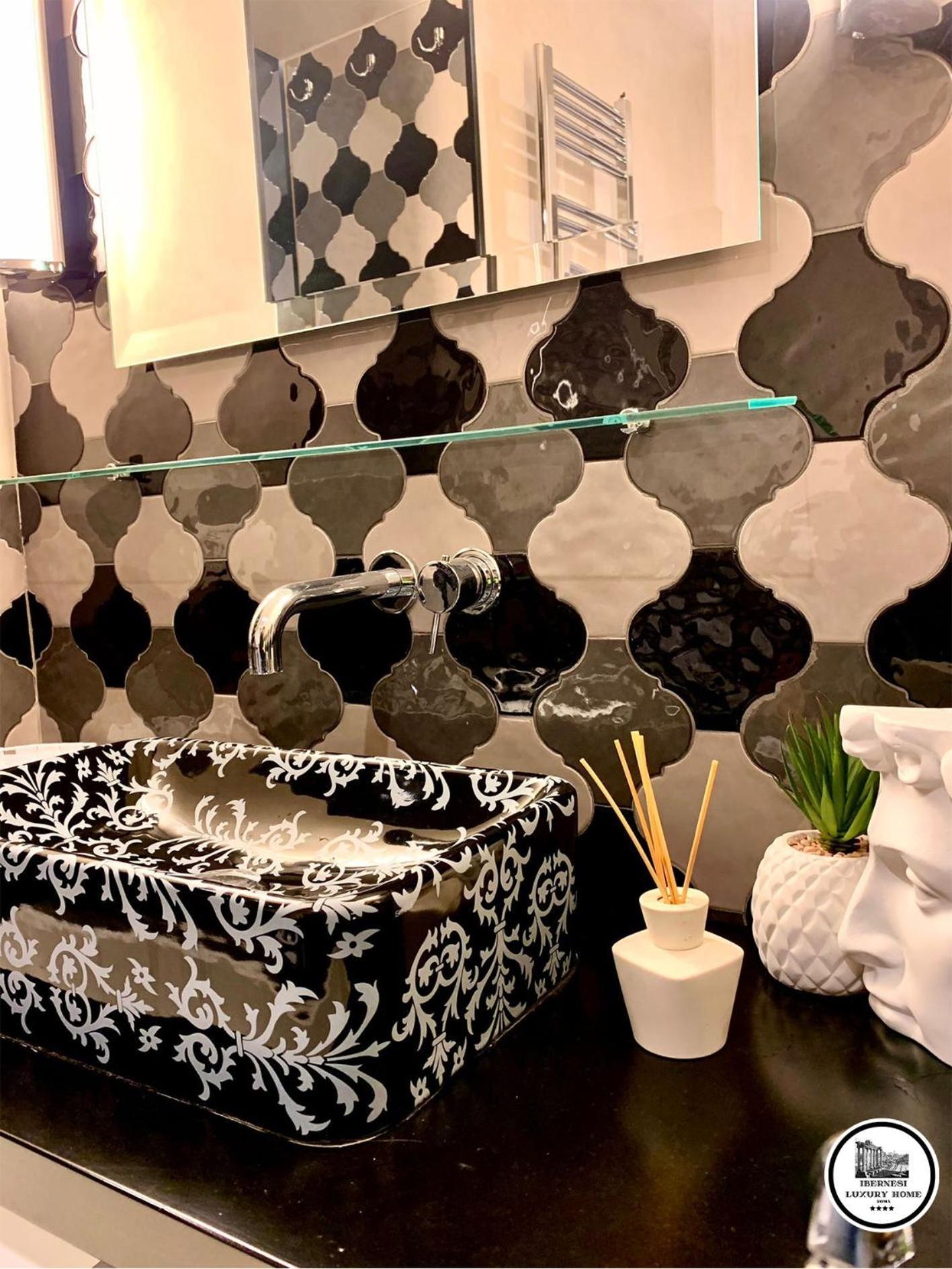 Ibernesi Luxury Home Рим Екстериор снимка