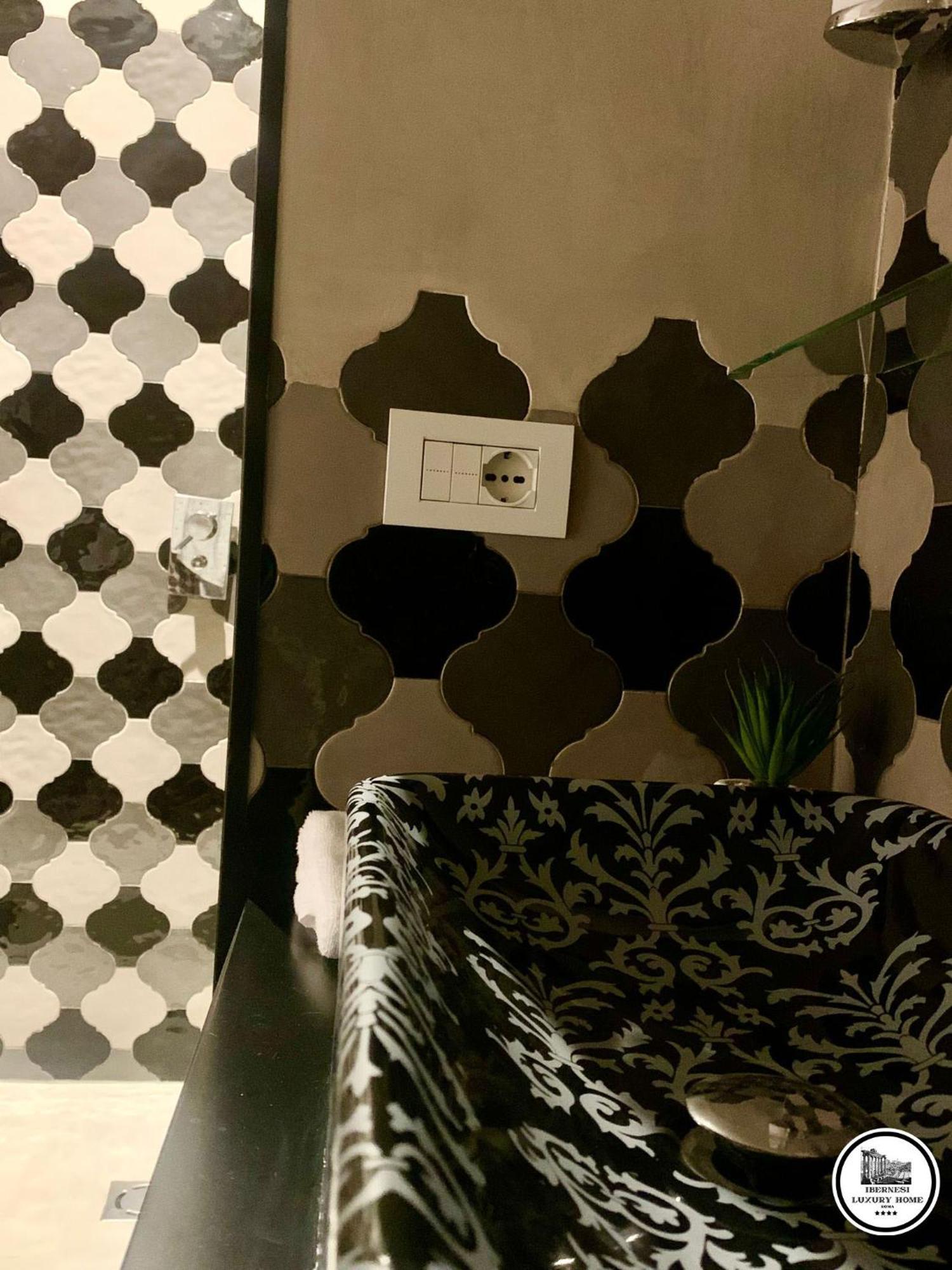Ibernesi Luxury Home Рим Екстериор снимка