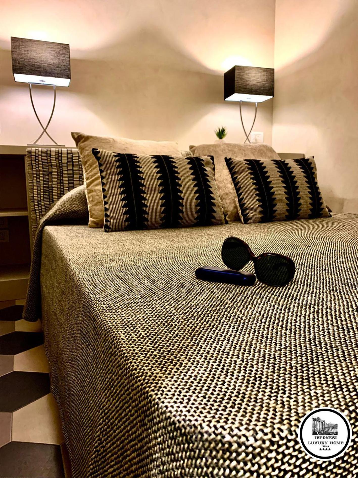 Ibernesi Luxury Home Рим Екстериор снимка